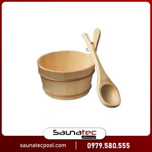 Xô và gáo gỗ sauna
